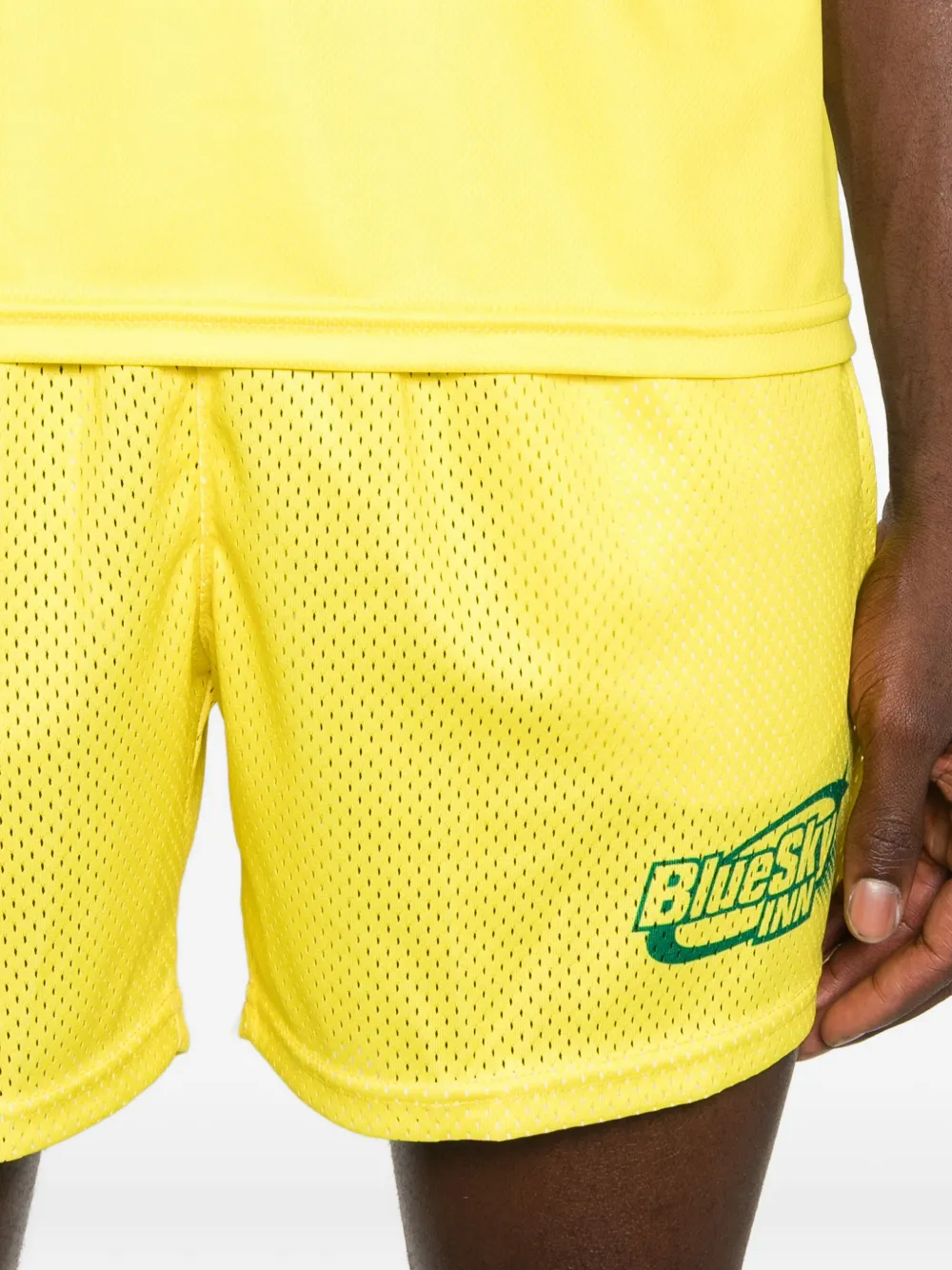 BLUE SKY INN Voetbalshorts met logoprint Geel