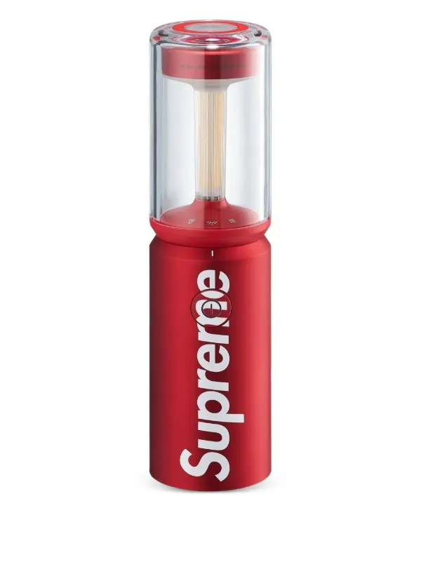 Supreme キャンプライト | レッド | FARFETCH JP