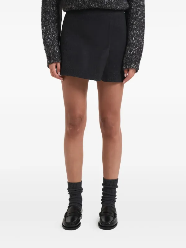 希少大玉 キャッツアイ(猫目石)です 光を当てると濃い金色で線室内では