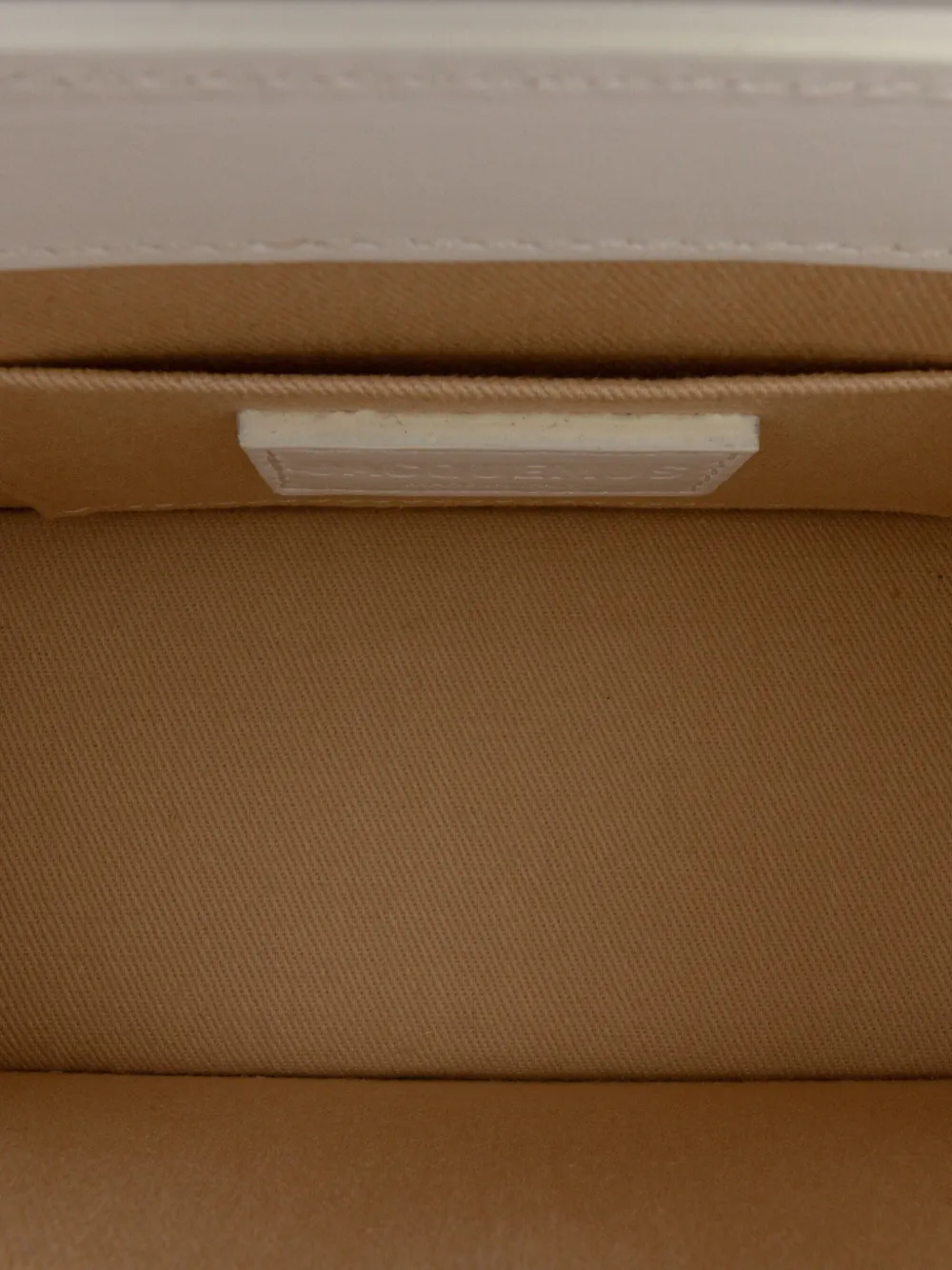 Pre-owned Jacquemus 2018-2025 Leather Le Chiquito Moyen Satchel In White