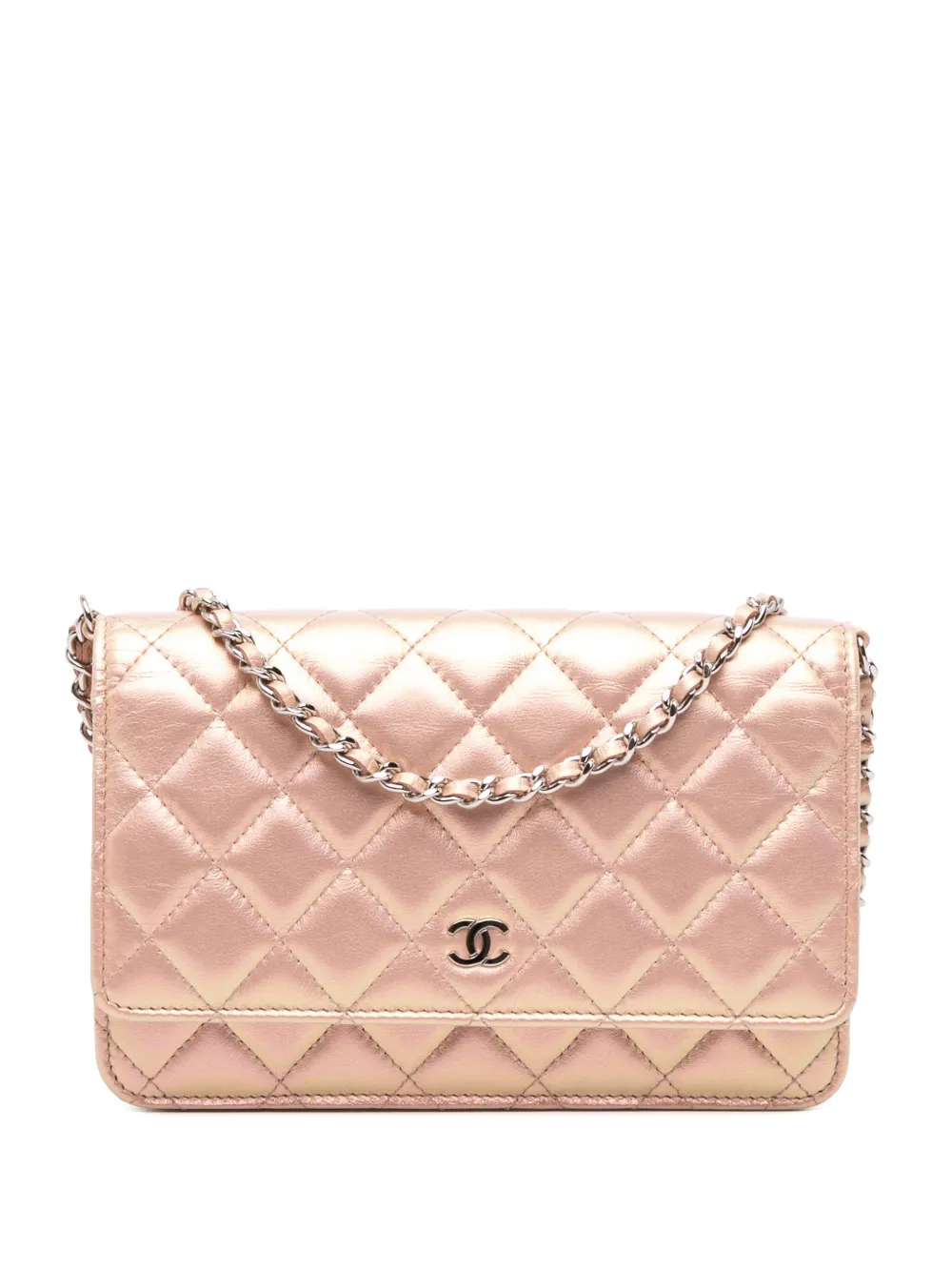 Бывший в употреблении кошелек CHANEL 2021-2025 из стеганой переливающейся овечьей кожи на цепочке, сумка через плечо