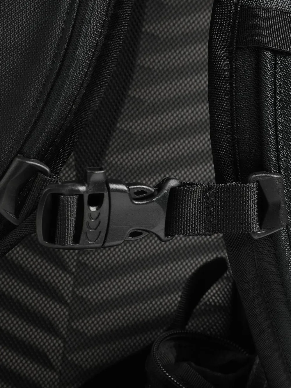 Osprey Farpoint 55 Backpack In Black