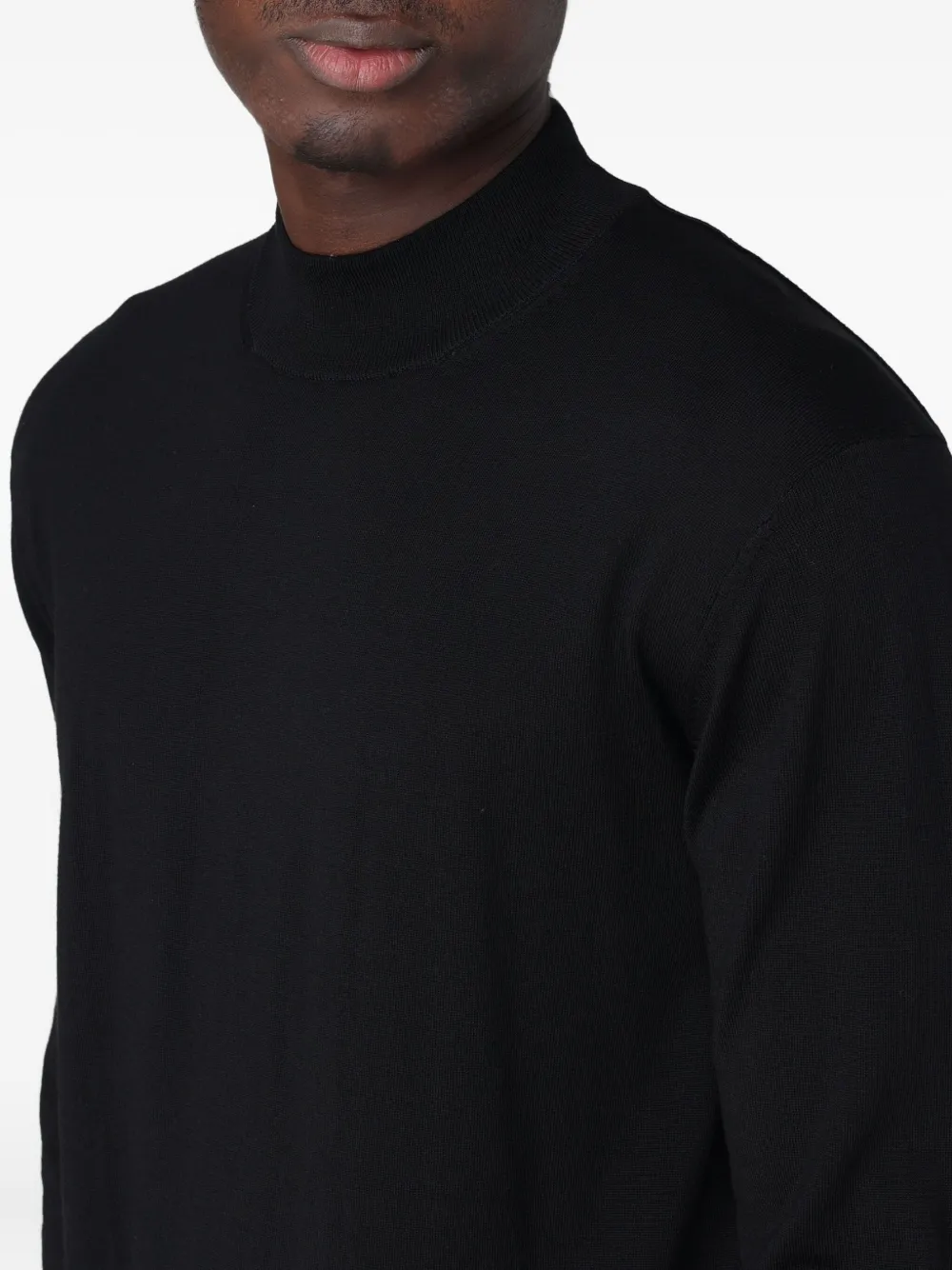 Paolo Pecora Round-neck Sweater In Black