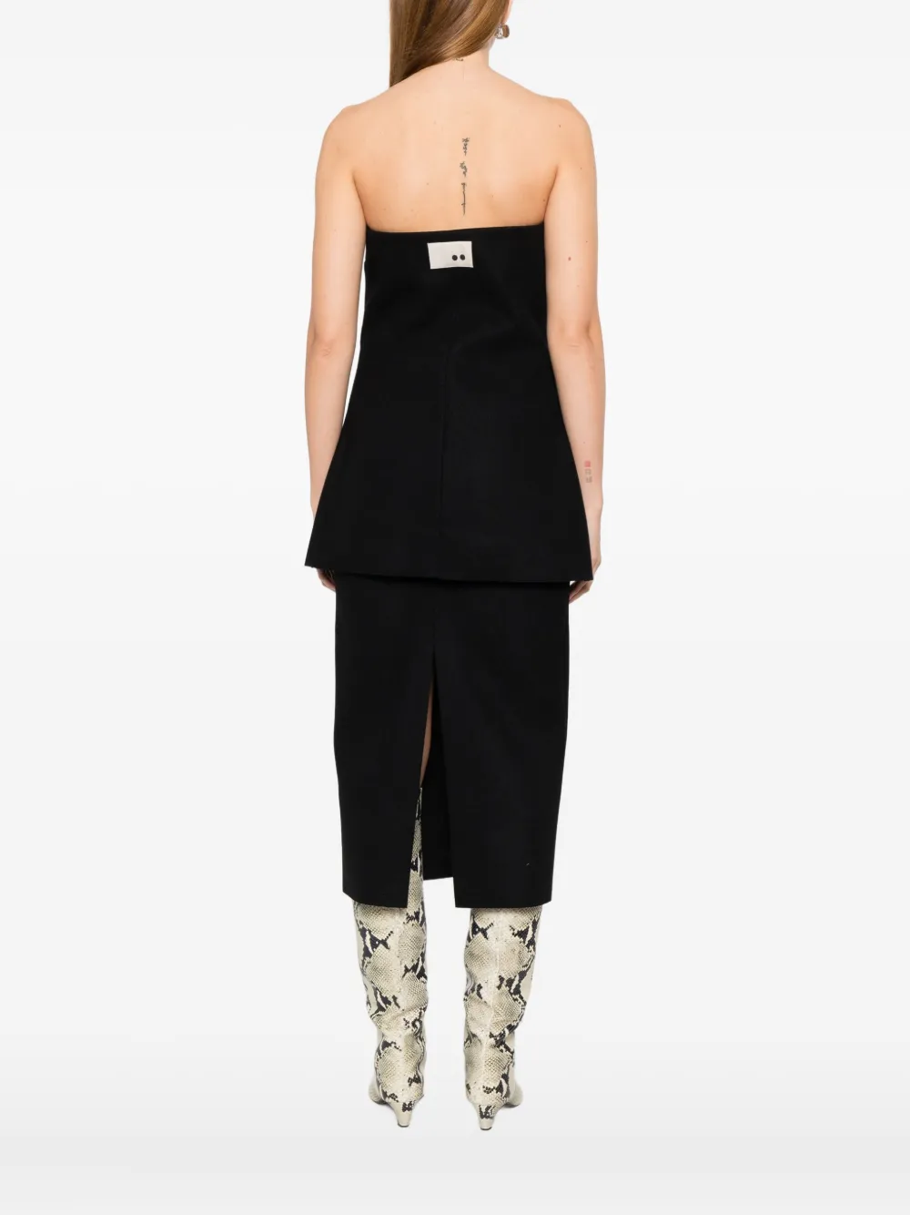 The M Floriana Top In Black