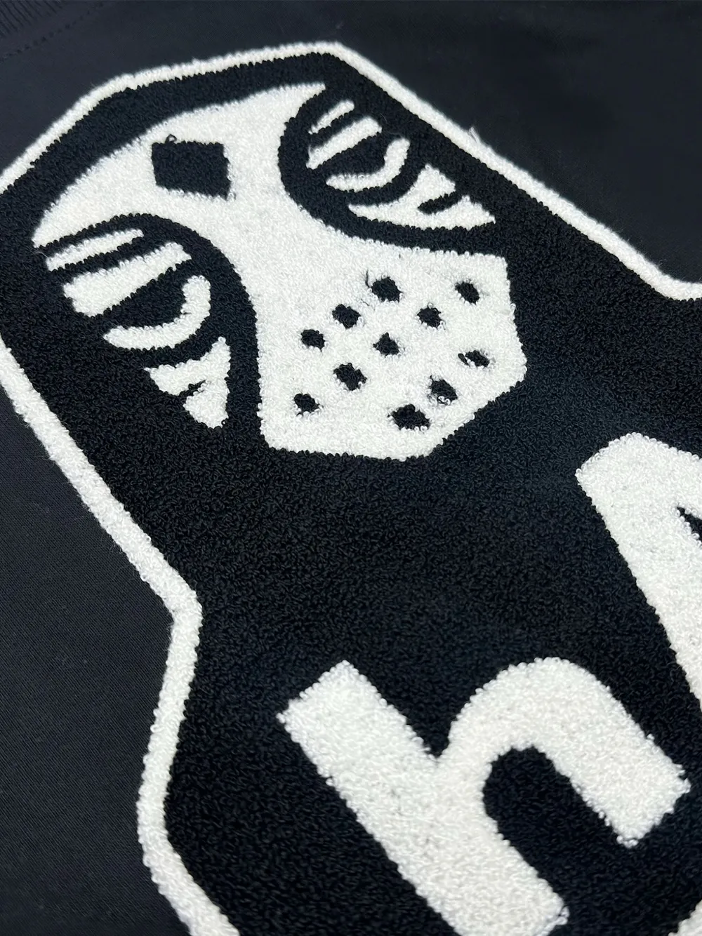 Haculla NYC Hockey Mask sweater met applicatie Zwart