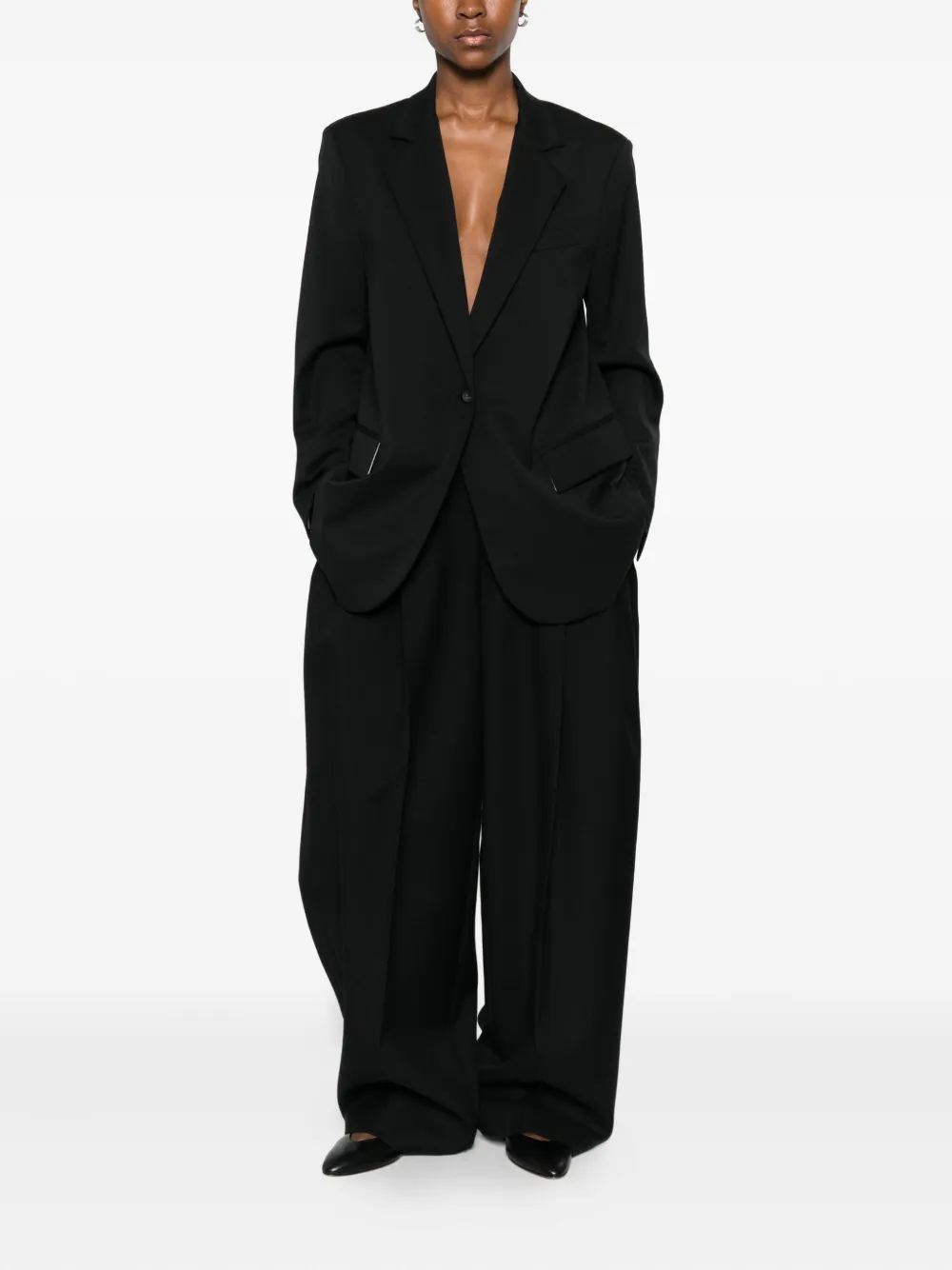 The M Clara Single-breasted Blazer In Black