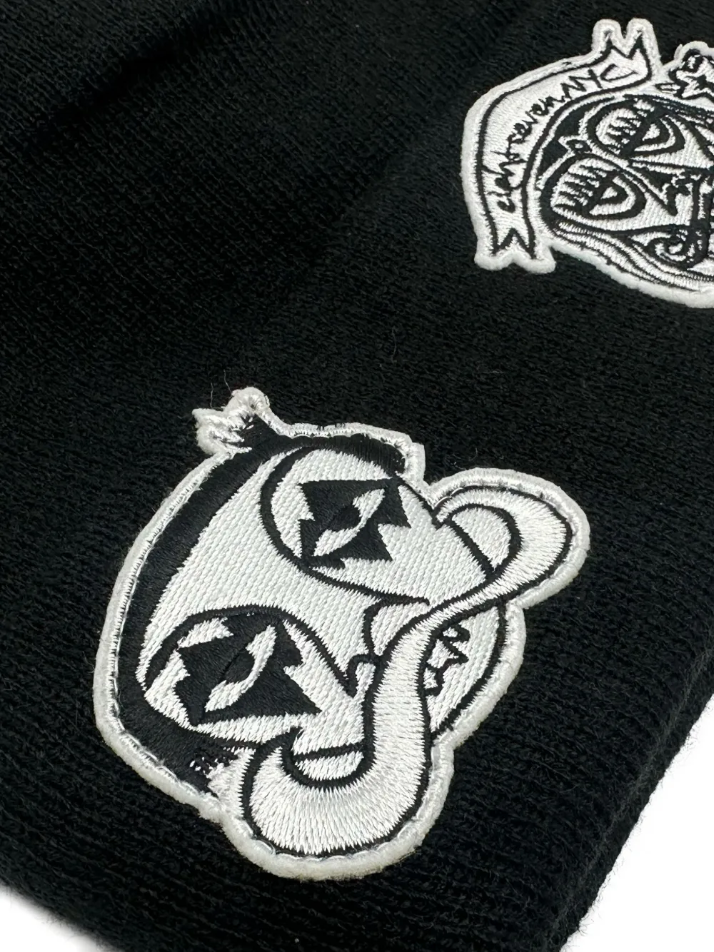  Haculla Nyc Embroidered Beanie Hat - Black 