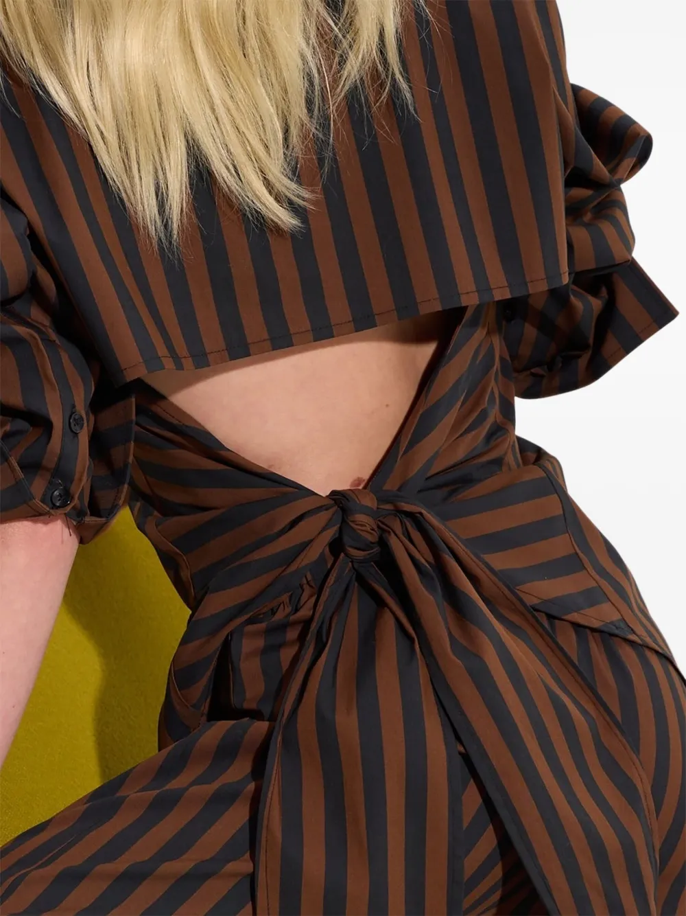 Simon Miller Gestreept popeline blouse met logo-knoop Zwart