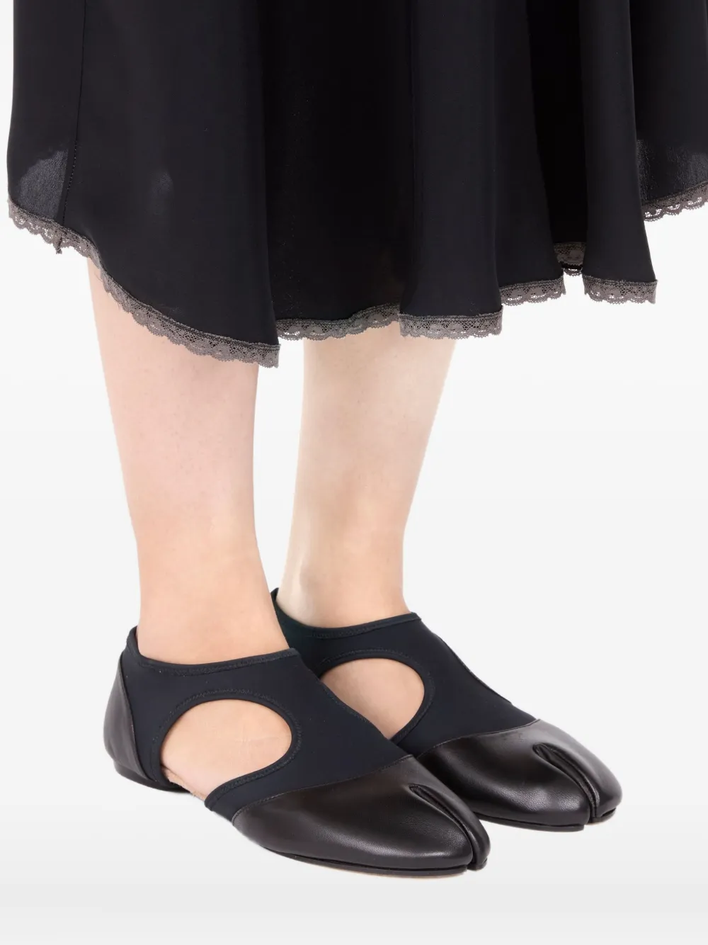 Maison Margiela Leather Ballet Flats In Black