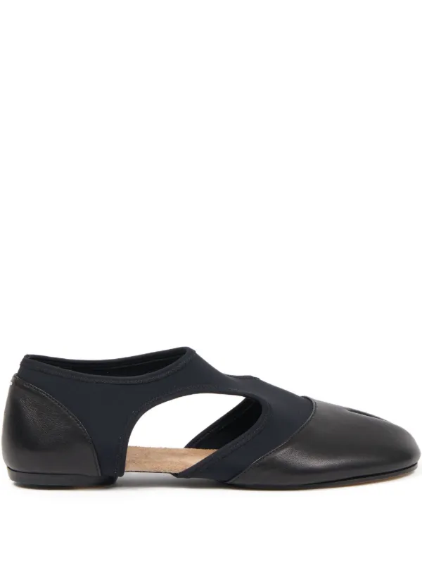 Maison Margiela レザーフラットシューズ | ブラック | FARFETCH JP