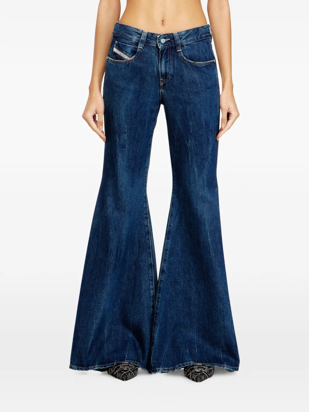 Diesel 1970 D-Bleess 09n61 flared low waist jeans Blauw