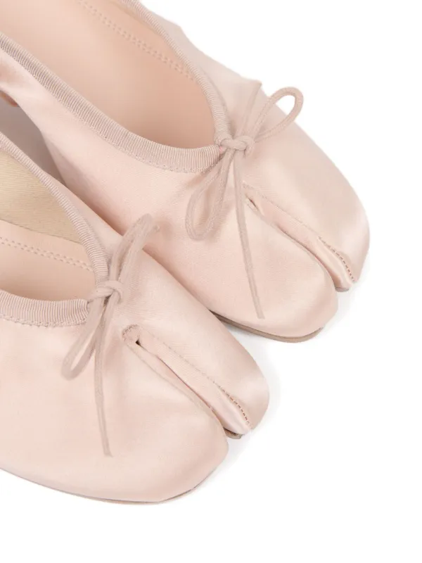 Maison Margiela Tabi Satin Ballerinas | Pink | FARFETCH