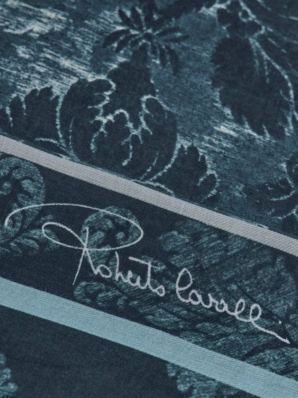 Roberto Cavalli brocade-print shawl | Image 2