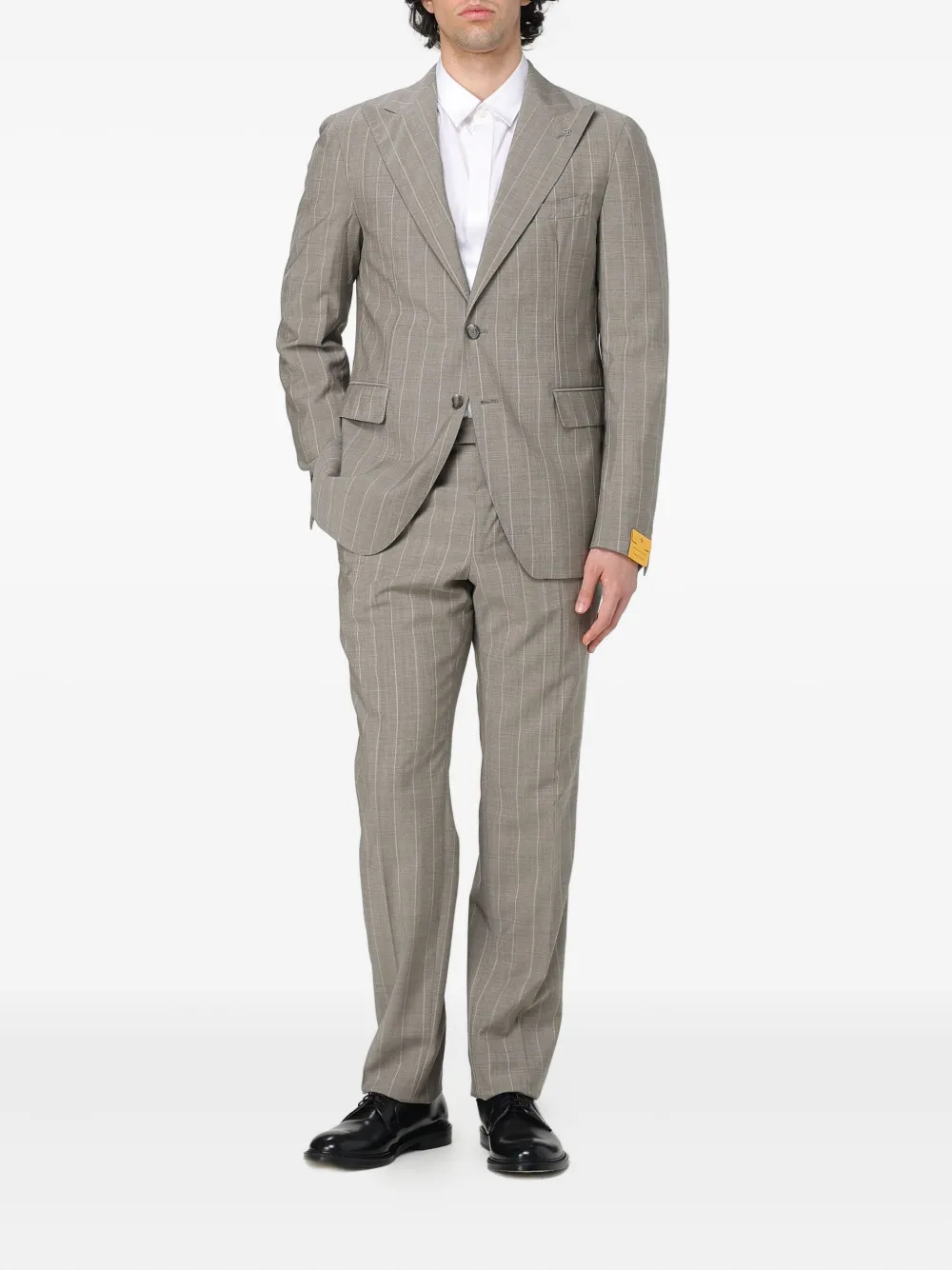 Tagliatore traje con botones y solapas de pico | Trajes con botones | Image 2