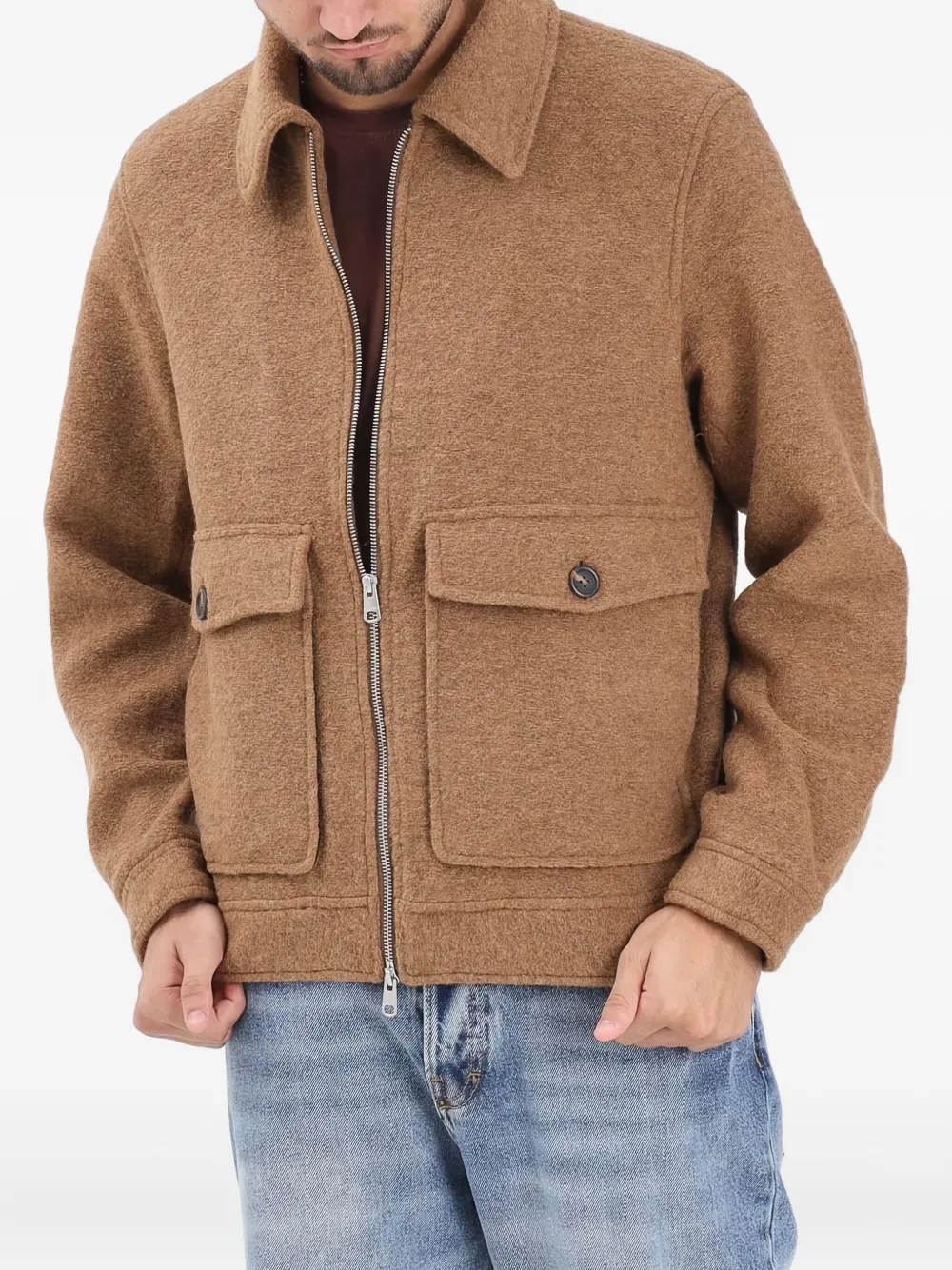 SELECTED Jakob wollen jack Bruin