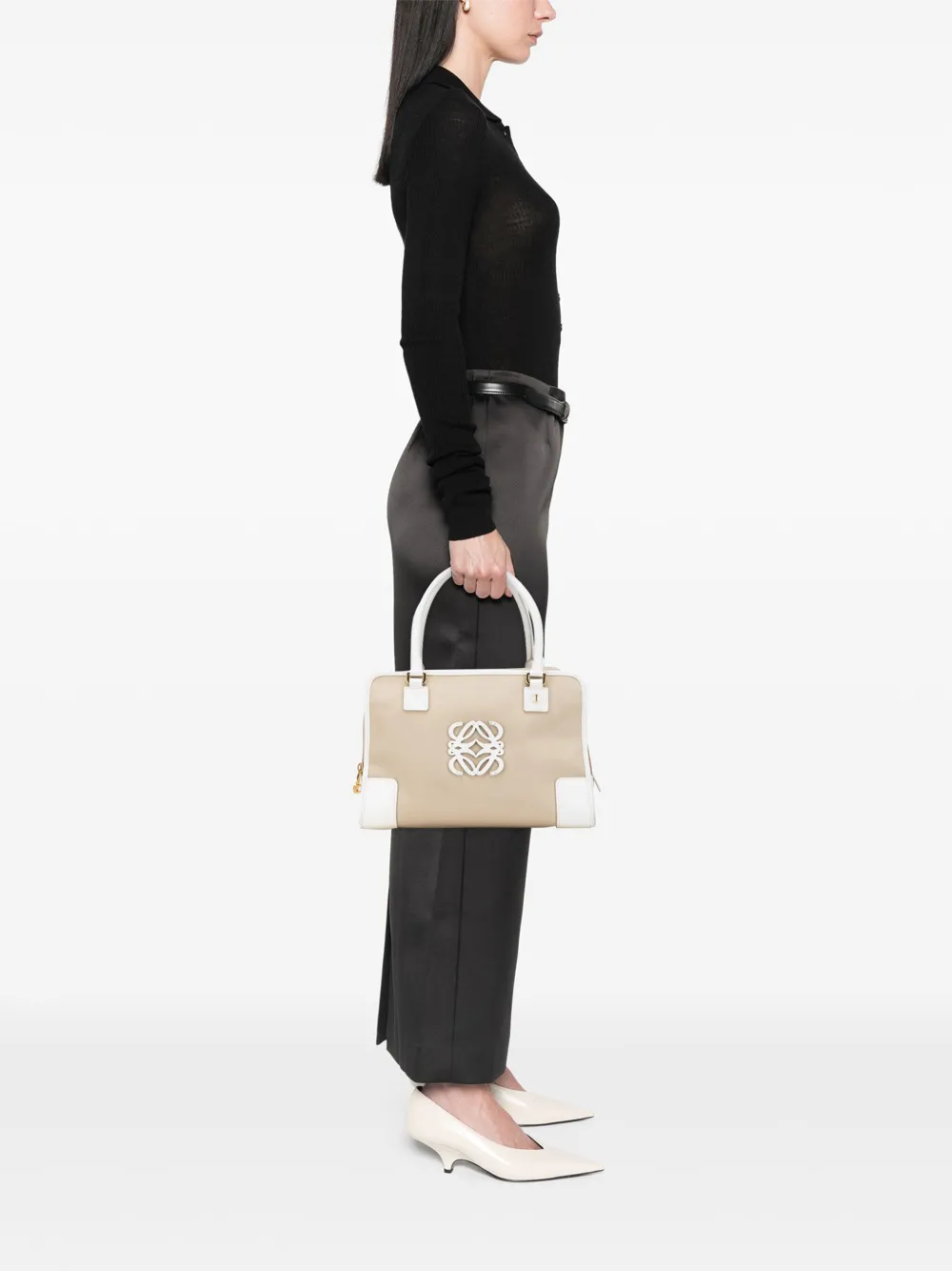 Loewe Pre-Owned 2008 Canvas Amazona 36 handbag | Pre-Owned | Image 2