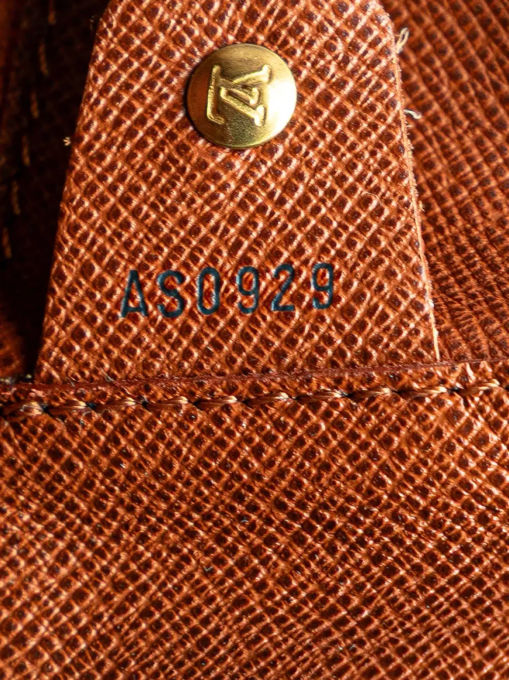 Pre-owned Louis Vuitton 1999 Monogram Musette Salsa Gm Crossbody Bag In Brown