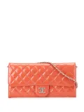 CHANEL Pre-Owned 2010-2011 Quilted Patent Brilliant East West Wallet On Chain shoulder bag - Red