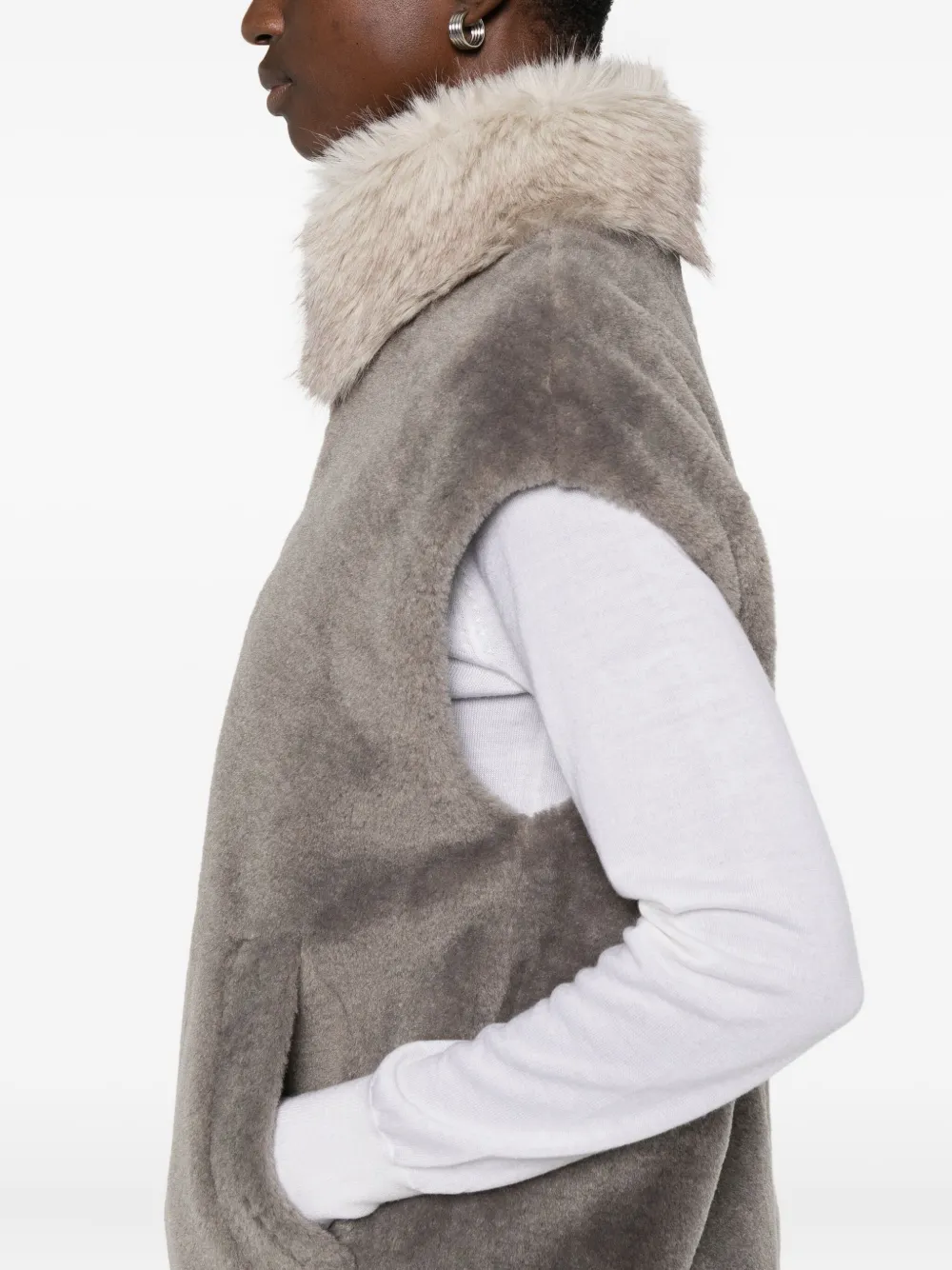 Marccain Fur-collar Zip-up Gilet In Gray
