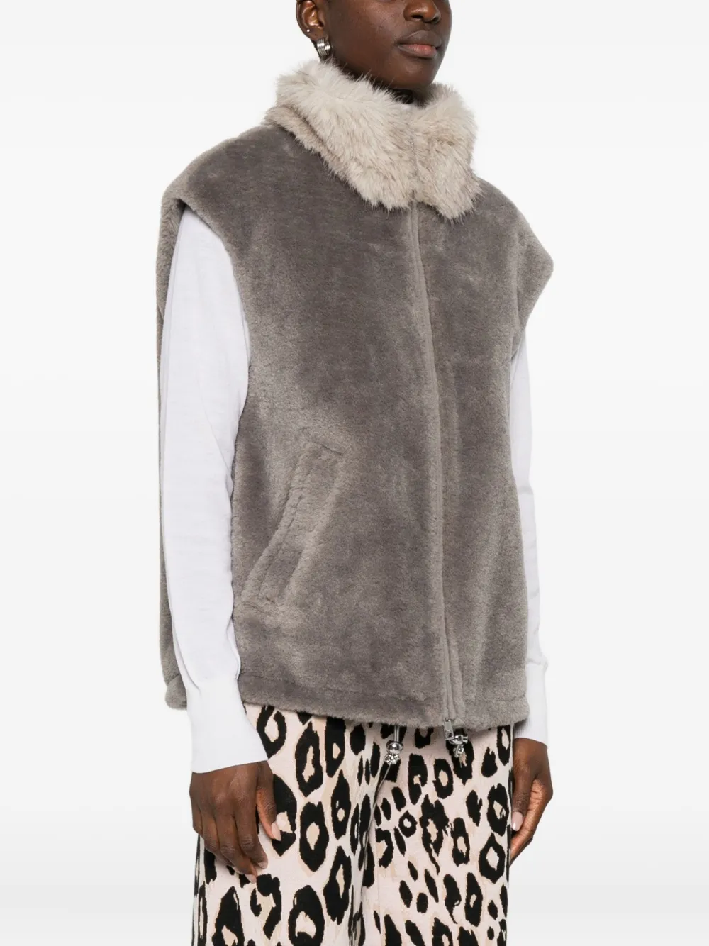Marccain Fur-collar Zip-up Gilet In Gray