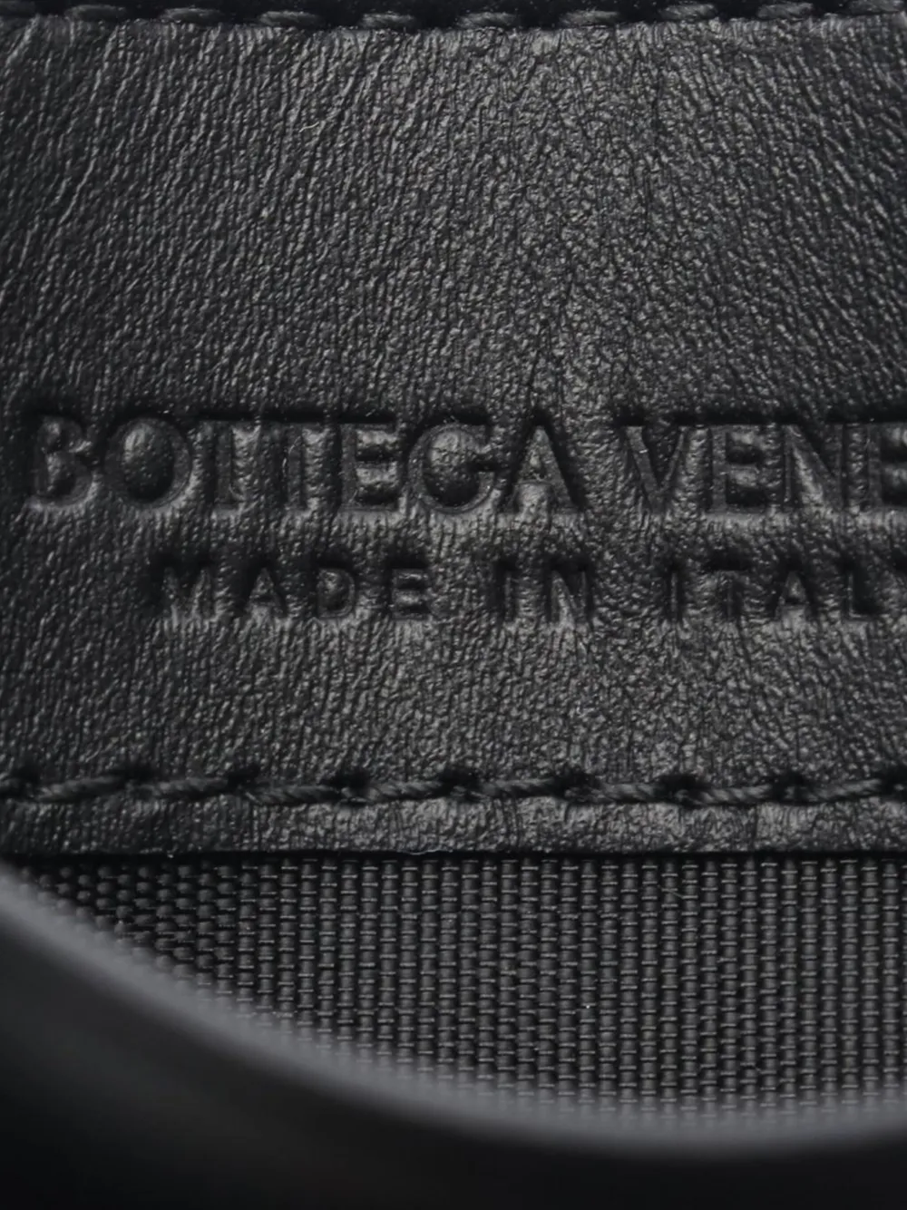 Pre-owned Bottega Veneta 2012-2025 Leather Intrecciato Case Card Holder In Black
