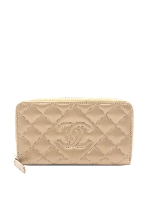 CHANEL Pre-Owned cartera capitonada con logo CC 2014