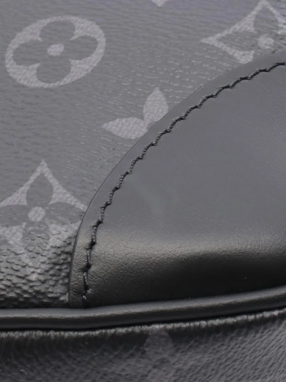 Louis Vuitton Pre-Owned 2021-2025 Monogram Eclipse Porte-Documents Voyage business bag | Pre-Owned | Image 2