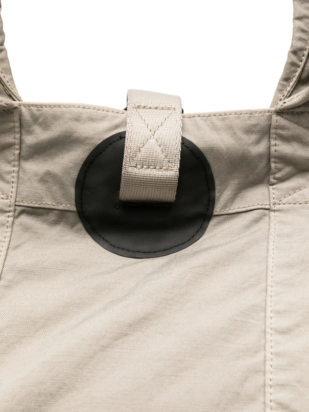 C.P. Company Schoudertas met handvatten Beige