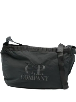 C.P. Company ロゴ ショルダーバッグ | グレー | FARFETCH JP