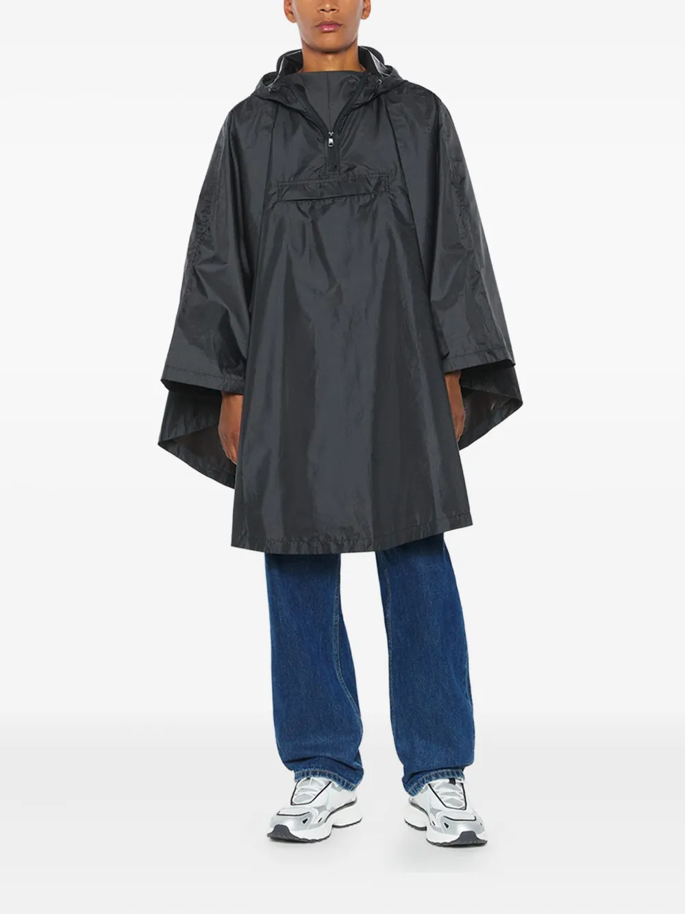Café Kitsuné Urban Nomadism Foldable Raincoat In Black