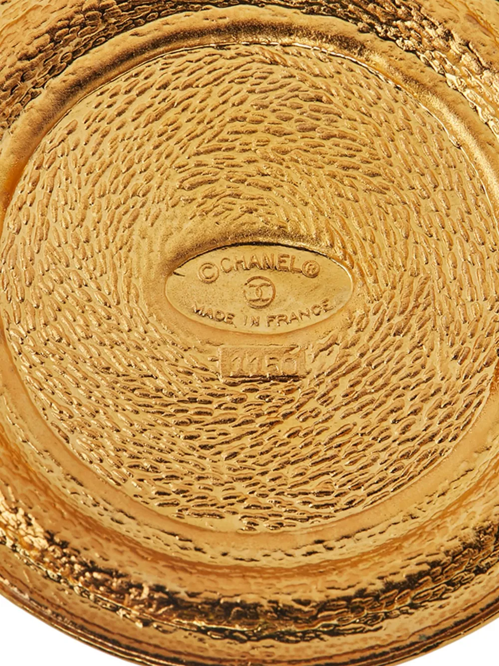 Pre-owned Chanel 1970-1980 Gold Plated 31 Rue Cambon Round Brooch Costume Brooch