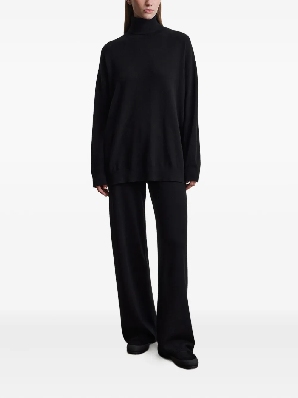 12 Storeez Turtleneck Knitted Sweater In Black
