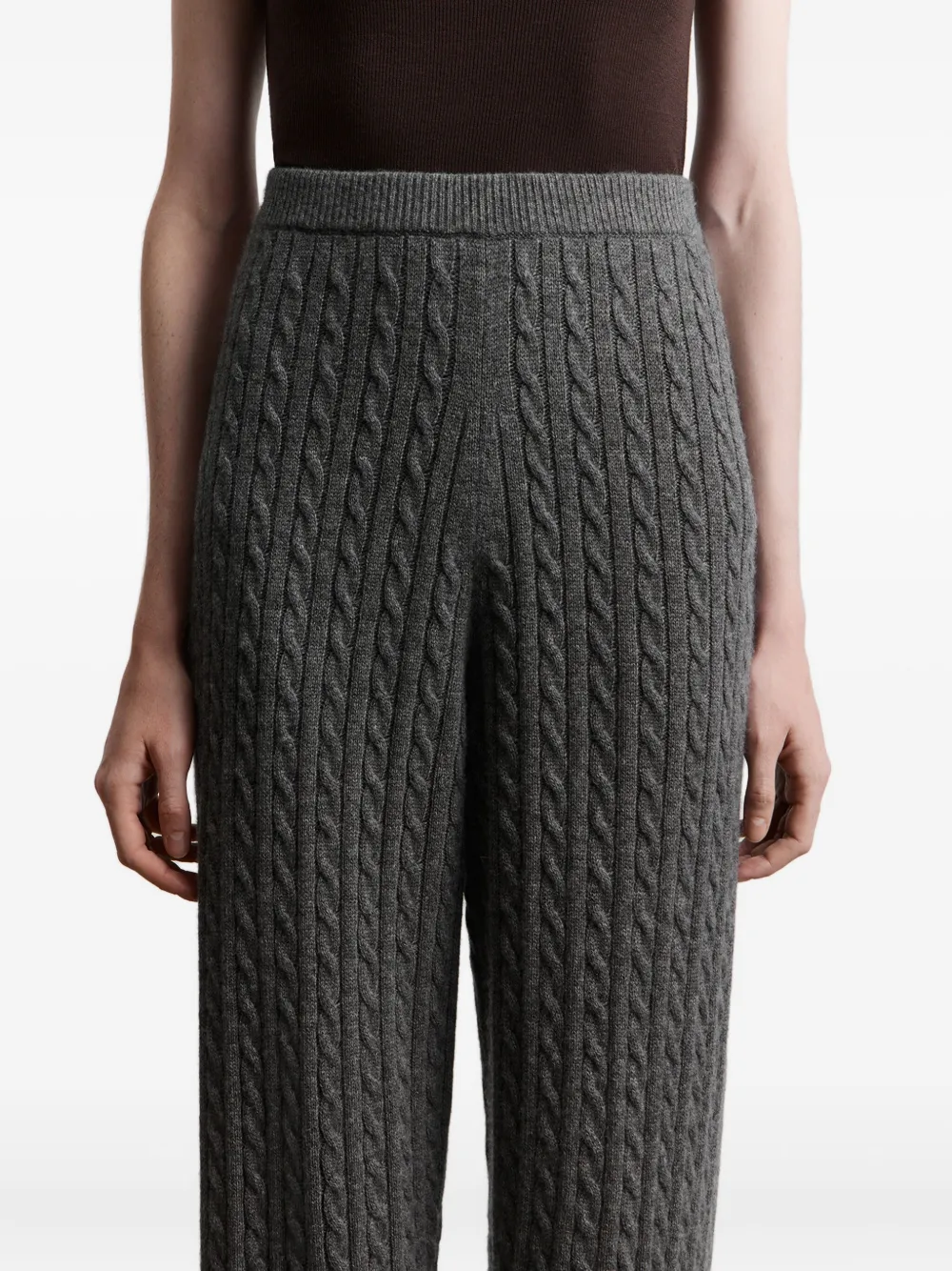 12 STOREEZ Rye kabelgebreide broek Grijs