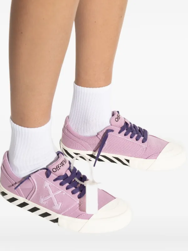 オフホワイト Off-White Vulcanized Undercut arrow-logo Low Sneakers | Pink