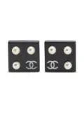 CHANEL Pre-Owned 2003 Square Acrylic and Faux Pearls Clip On Earrings costume earrings - Black