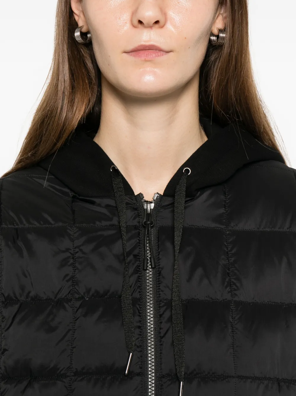 Taion Hooded Quilted Jacket In Black