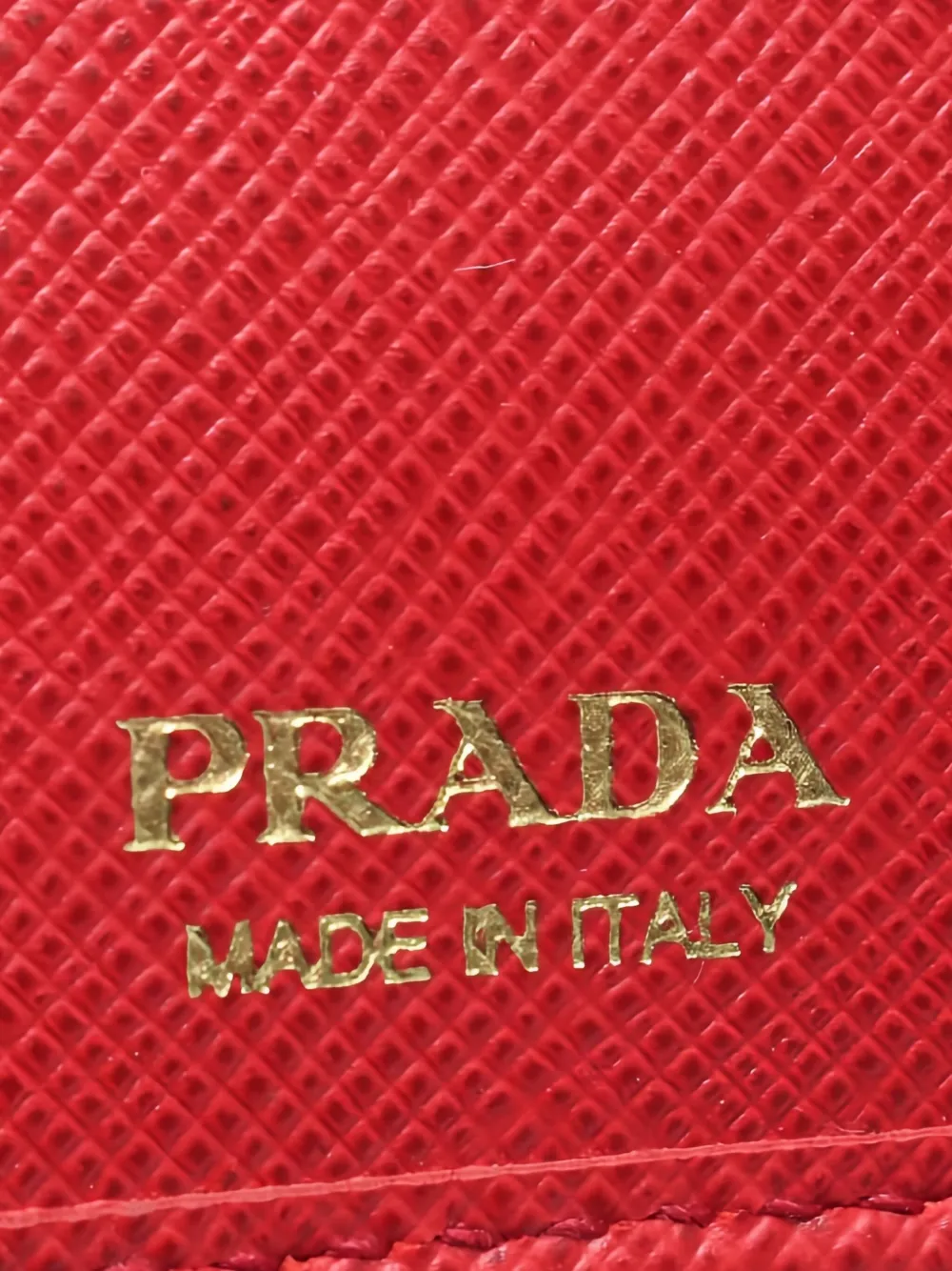 Pre-owned Prada 2010s Bi-fold Leather Wallet In Red
