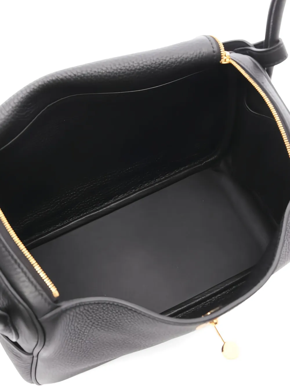 Pre-owned Hermes 2025 Lindy 26 Leather Shoulder Bag In Black
