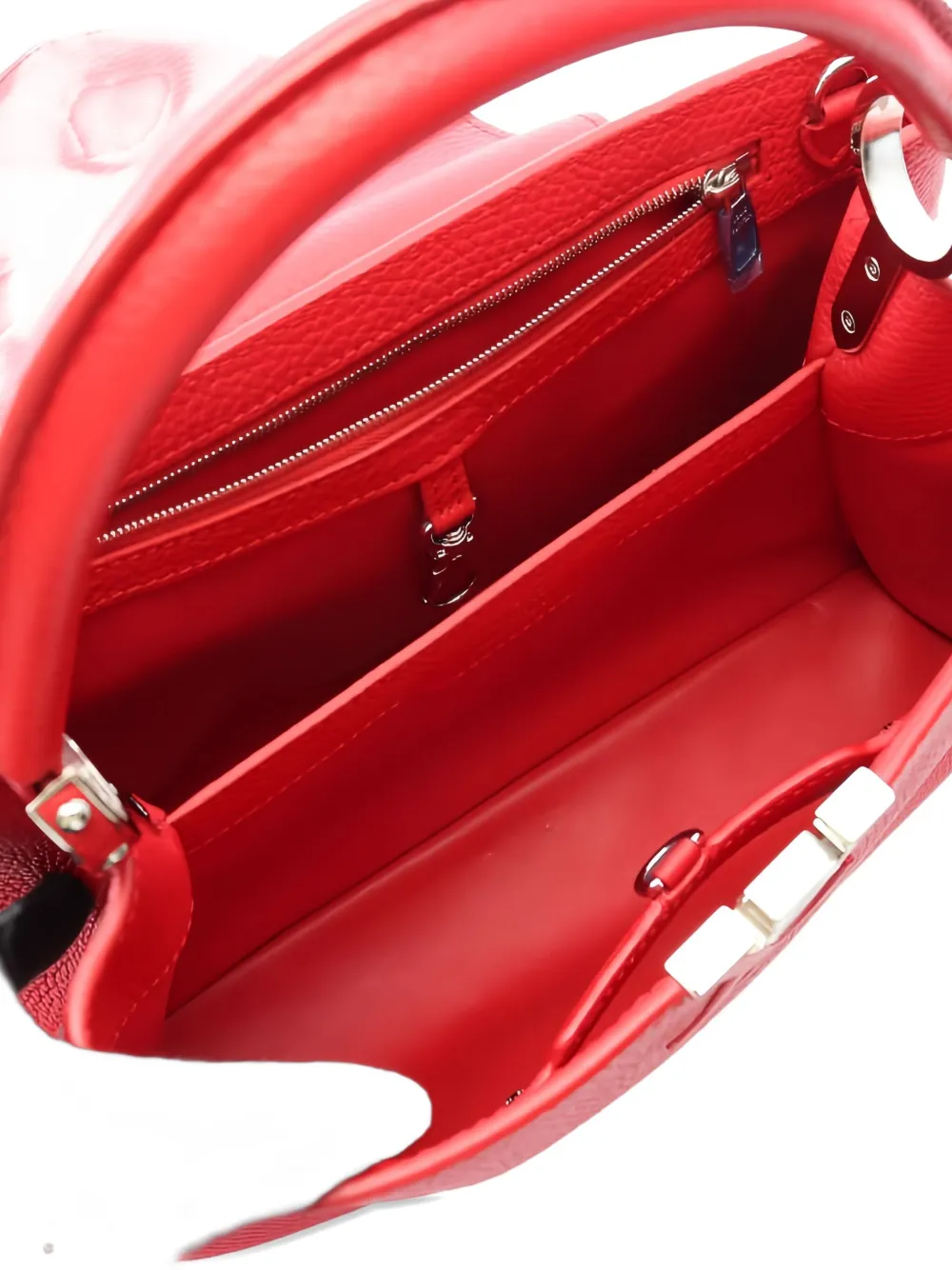 Pre-owned Louis Vuitton 2017 Capucines Pm Logo-plaque Tote Bag In Red
