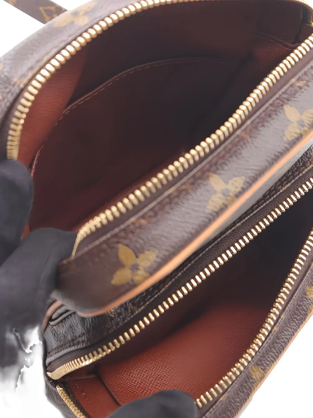 Pre-owned Louis Vuitton 2000 Amazon Monogram Shoulder Bag In Brown