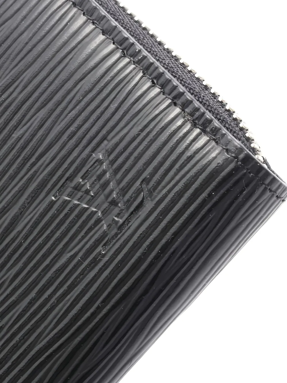 Pre-owned Louis Vuitton 2018 Logo-debossed Zipper Wallet In Black