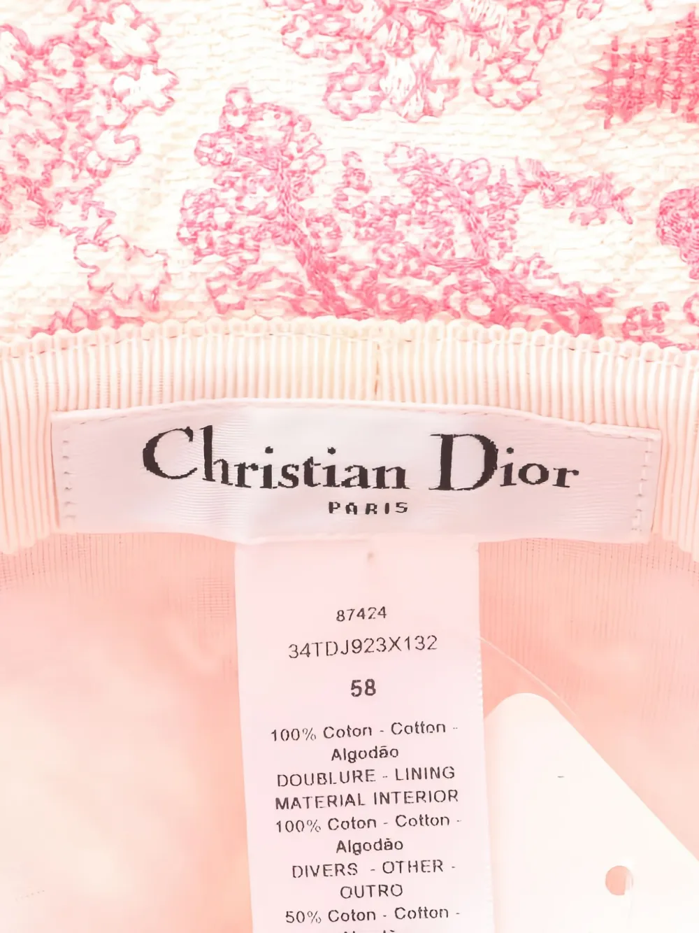 Pre-owned Dior 2020s D-bobby Embroidery Bucket Hat In Pink