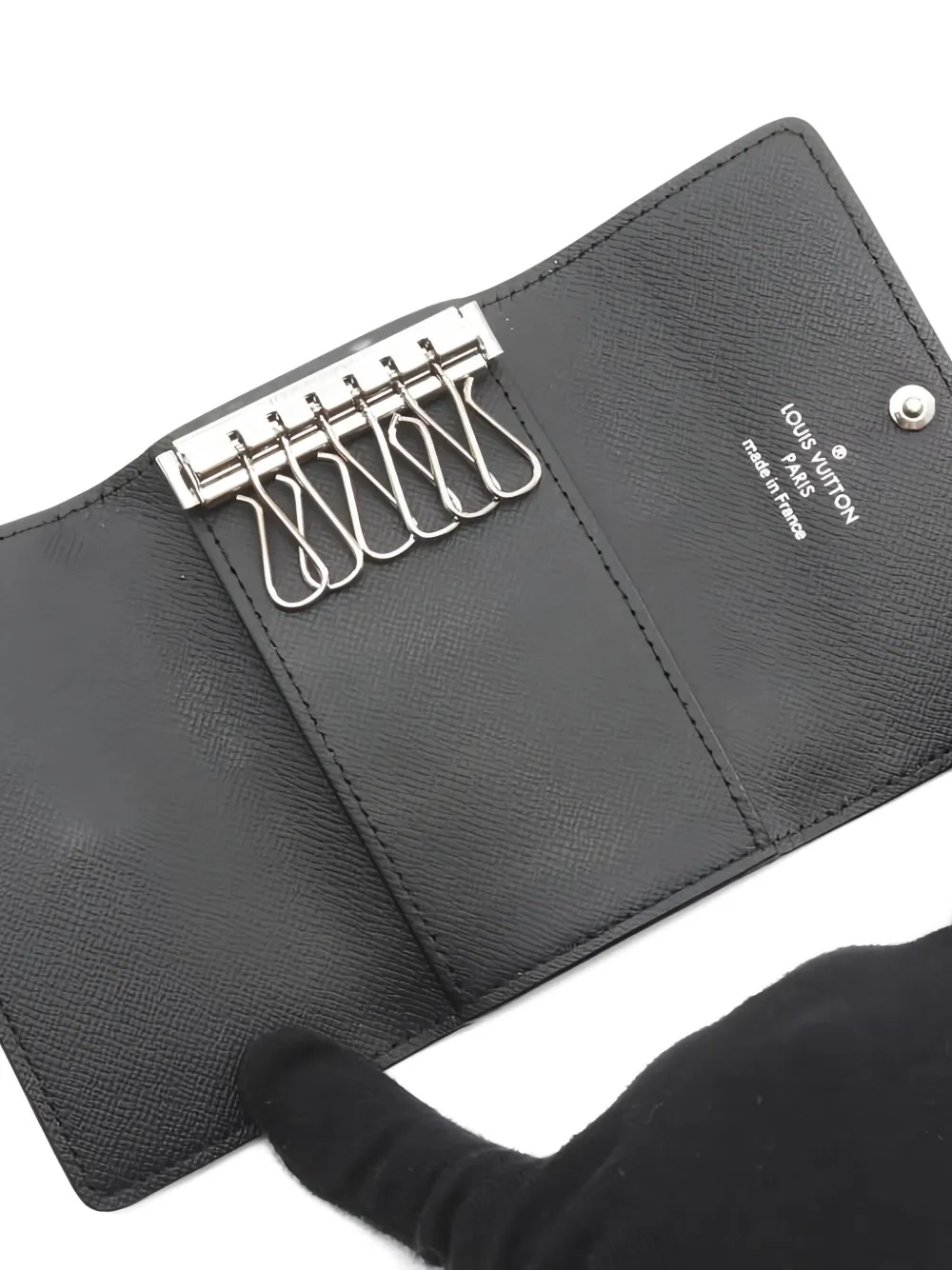 Pre-owned Louis Vuitton 2021s Monogram Eclipse Key Case In Black