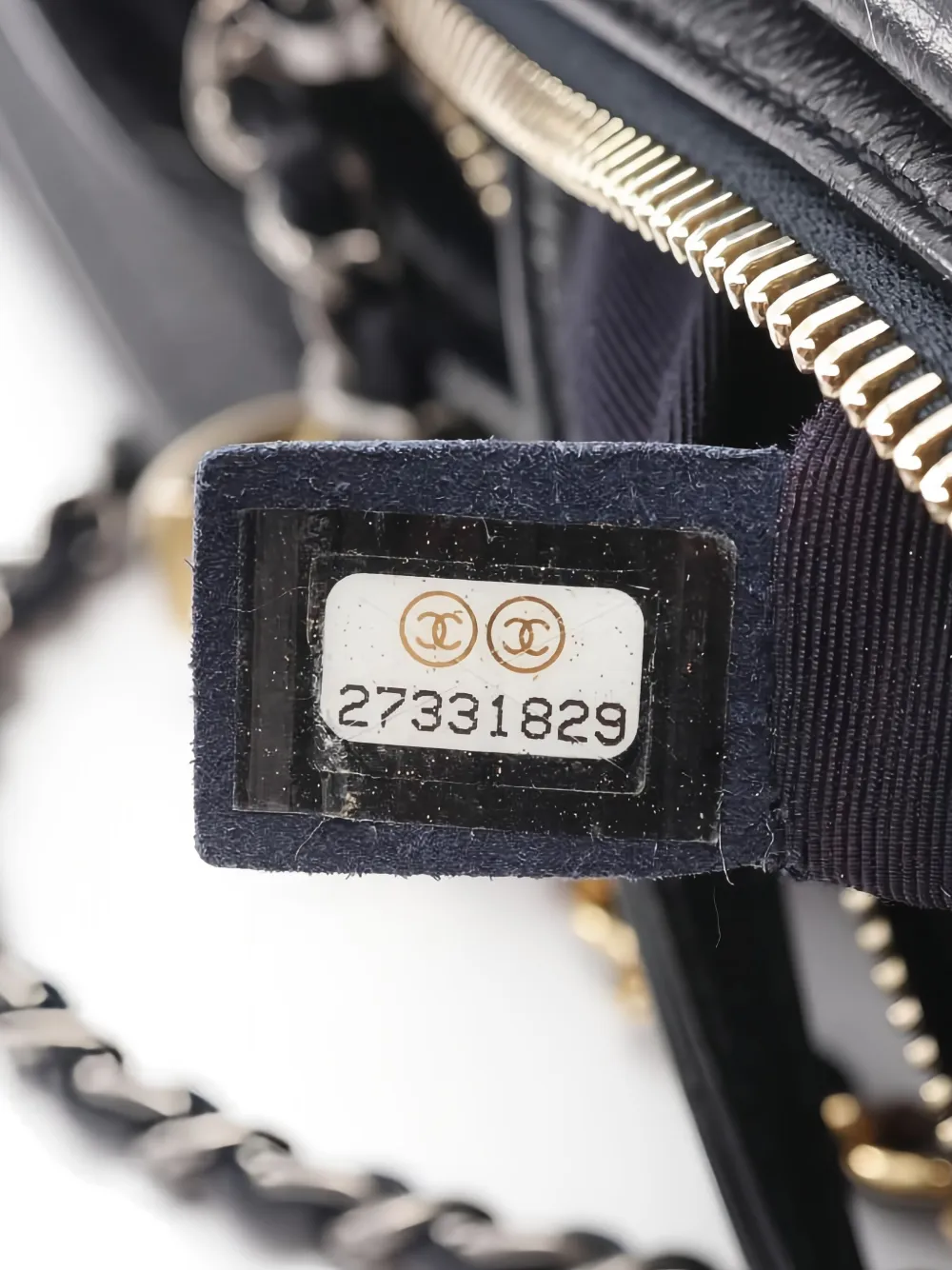 Pre-owned Chanel Small Gabrielle De  Shoulder Bag In Black