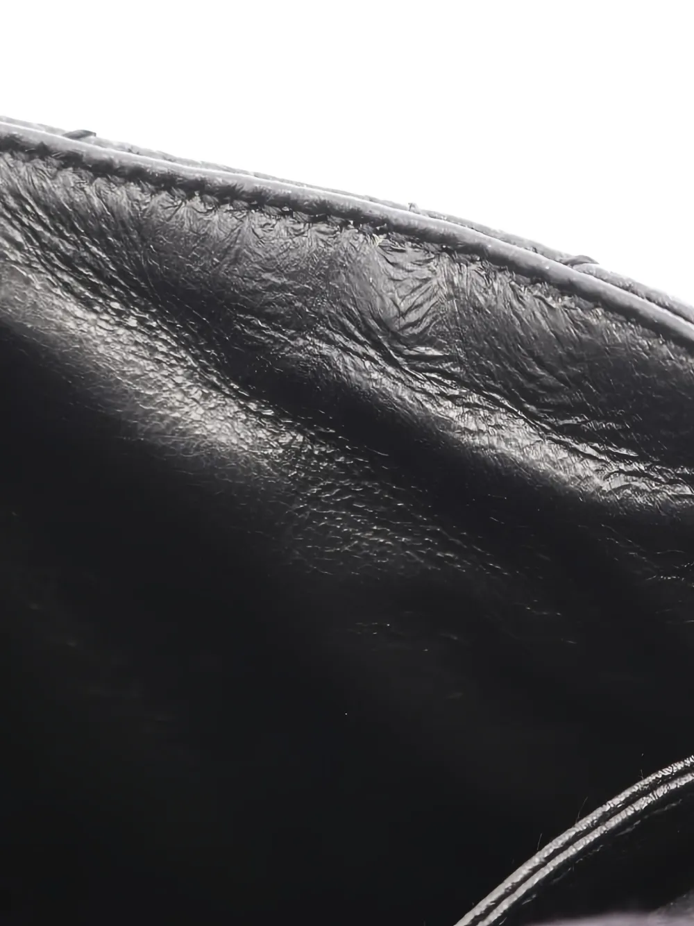 Pre-owned Chanel 2000-2002 Classic Flap Diamond Quilting Handbag In Black