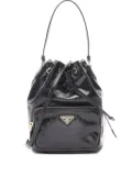 Prada Pre-Owned 2020s patent bucket handbag - Black