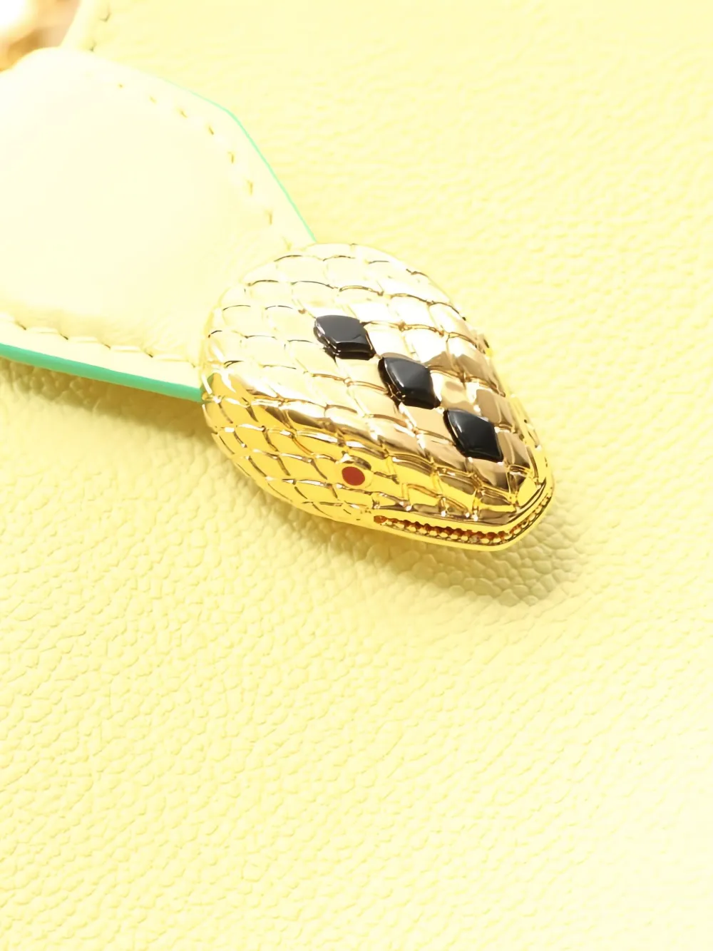 Pre-owned Bvlgari 2010s Serpenti Ellipse Handbag In Yellow