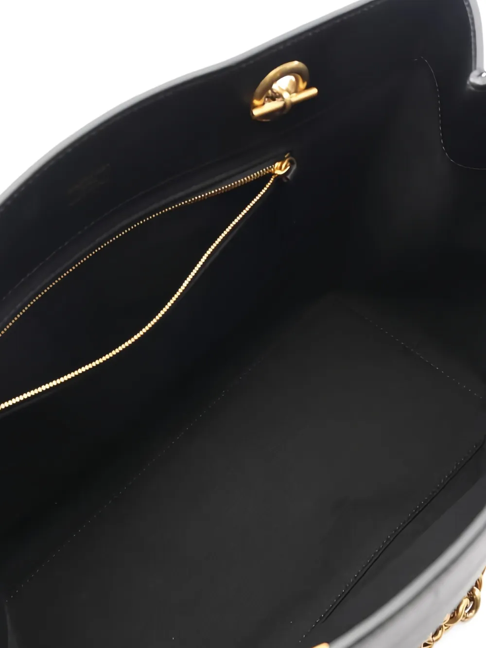 2010s Chain Leather Shoulder Bag