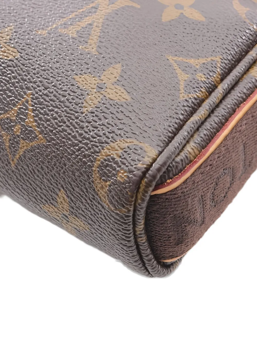 Pre-owned Louis Vuitton Trotteur Beaubourg Shoulder Bag In Brown
