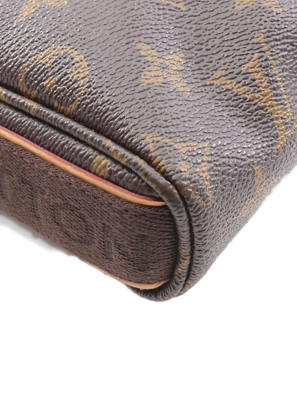 Pre-owned Louis Vuitton Trotteur Beaubourg Shoulder Bag In Brown